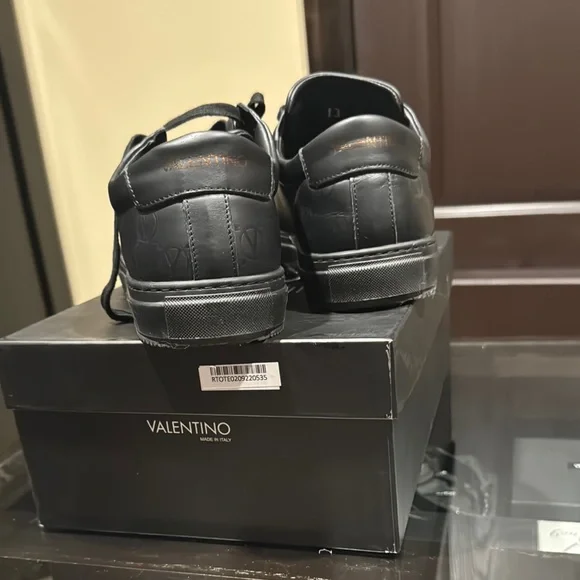 Valentino Black Sneakers - Picture 3 of 8